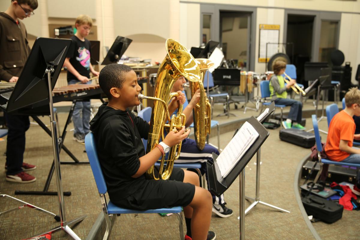 Grissom students in Band class (2017)