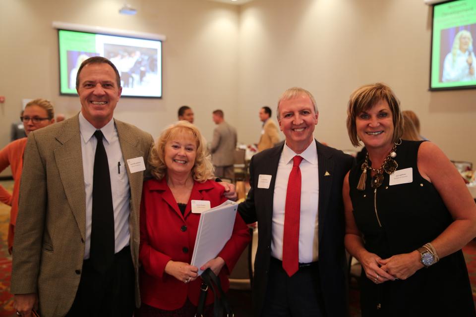 Mike Lightfoot, Donna and Dr. Thacker and Jacci Lightfoot