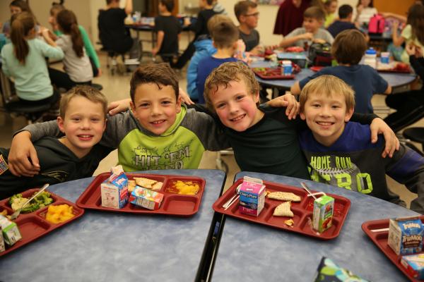 Madison students at lunch