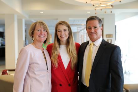 Sarah Hildebrandt with her parents Nancy and Chris