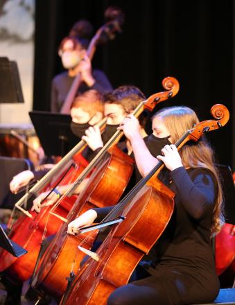 Penn students performing at Tis the Season 2021 concert
