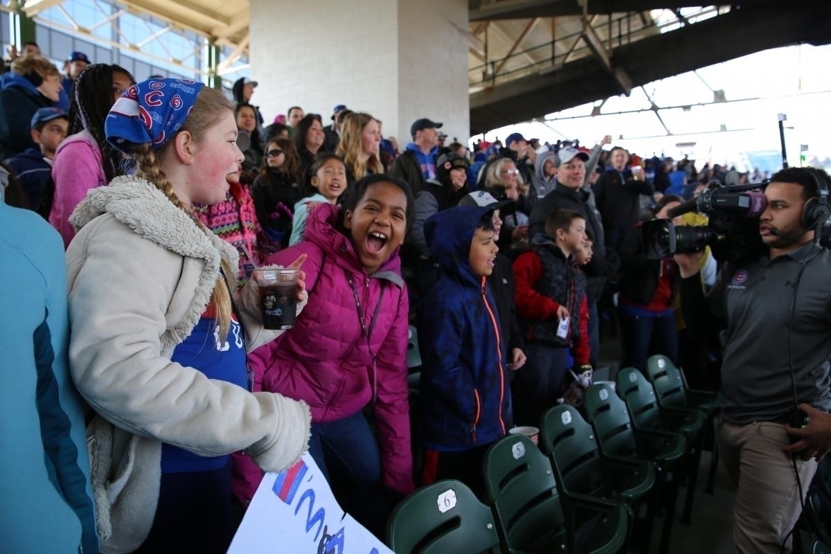 ​​​​Walt Disney 4th Grade Trip to Wrigley FieldClick and drag to move​