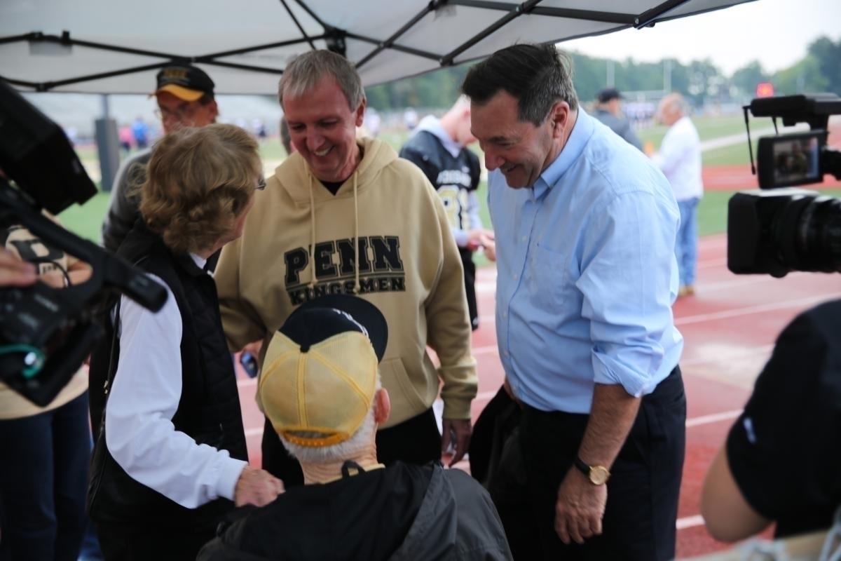 Vern & Ruth Thompson meet Dr. Thacker and Sen. Donnelly