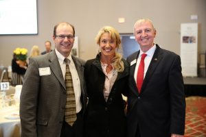 P-H-M parents Alfredo & Jennifer Casetti with Dr. Thacker