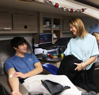 #PHMExcellence This is the time of year to "pay it forward" and that's just what Penn High School National Honor Society did today with their Blood Drive. Superintendent Dr. Heather Short also rolled up her sleeve to donate.🖤💛🖤