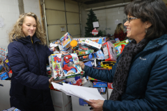 PHM-Title-1-Admin-Toy-Shopping-for-Adopted-Families-12-5-25-181