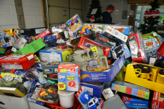 PHM-Title-1-Admin-Toy-Shopping-for-Adopted-Families-12-5-25-52